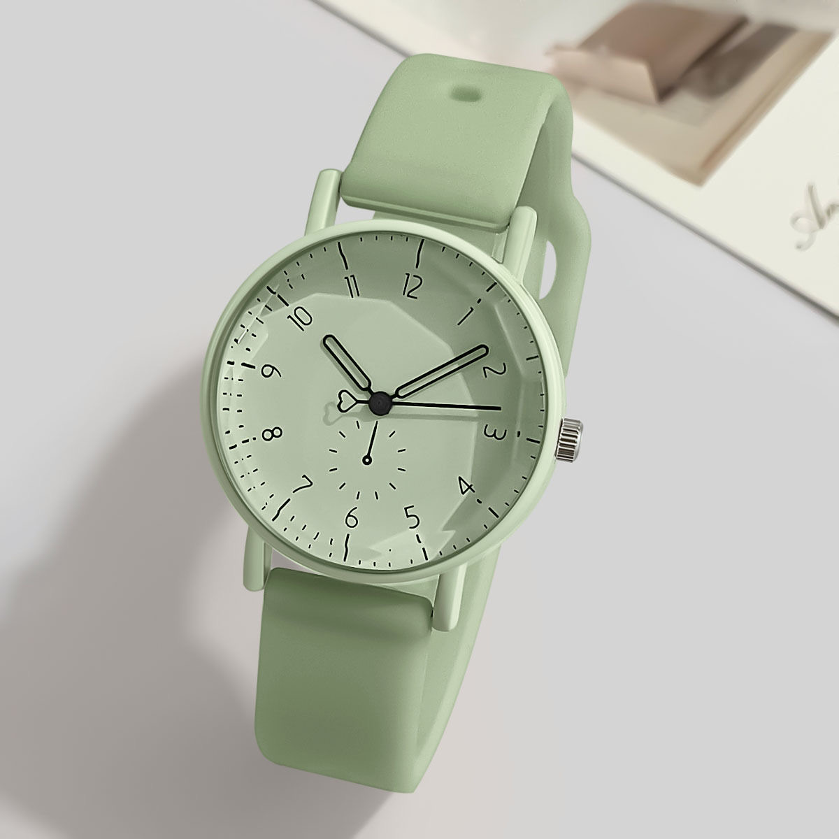 Mode Arabisch Zifferblatt Frau – Luxury Watch With Rubber Strap Bewertung und Preis
