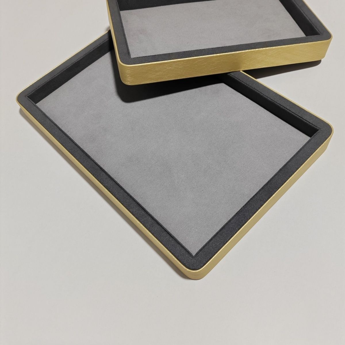 Schmuck-Display-Tablett aus gr – Luxury Watch Photo Bewertung und Preis